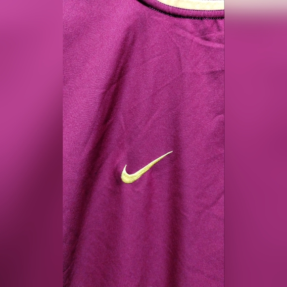 2002 Portugal Jersey - Picture 4 of 7